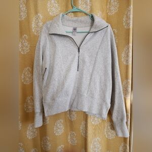 🌸 BOGO Gray Scuba Pullover